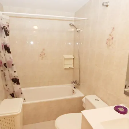 R-6048 Avenida Habaneras Apartament *