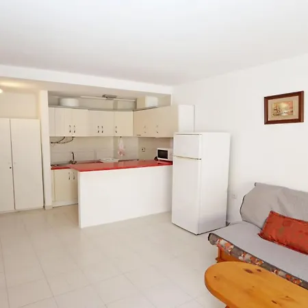 R-6048 Avenida Habaneras